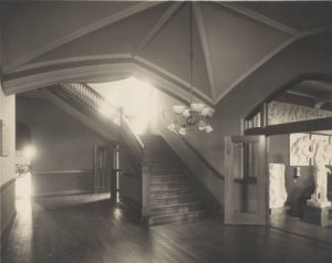 Photograph of Dwight Hall ca. 1902 showing the cast gallery (right) and lecture hall (left ahead.) (ASCMHC, Digital Resources)