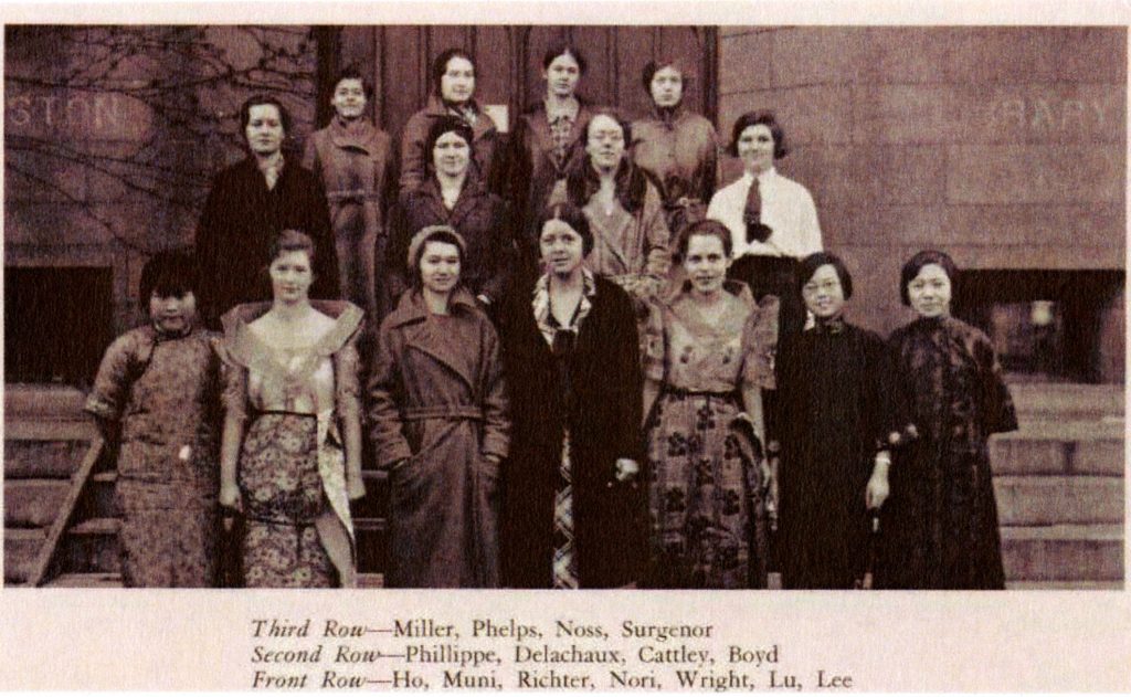 Group picture of the Cosmopolitan Club. Marjory Rodgers Wright stands fifth from the left in the first row, wearing traditional clothing. Llamarada 1932.